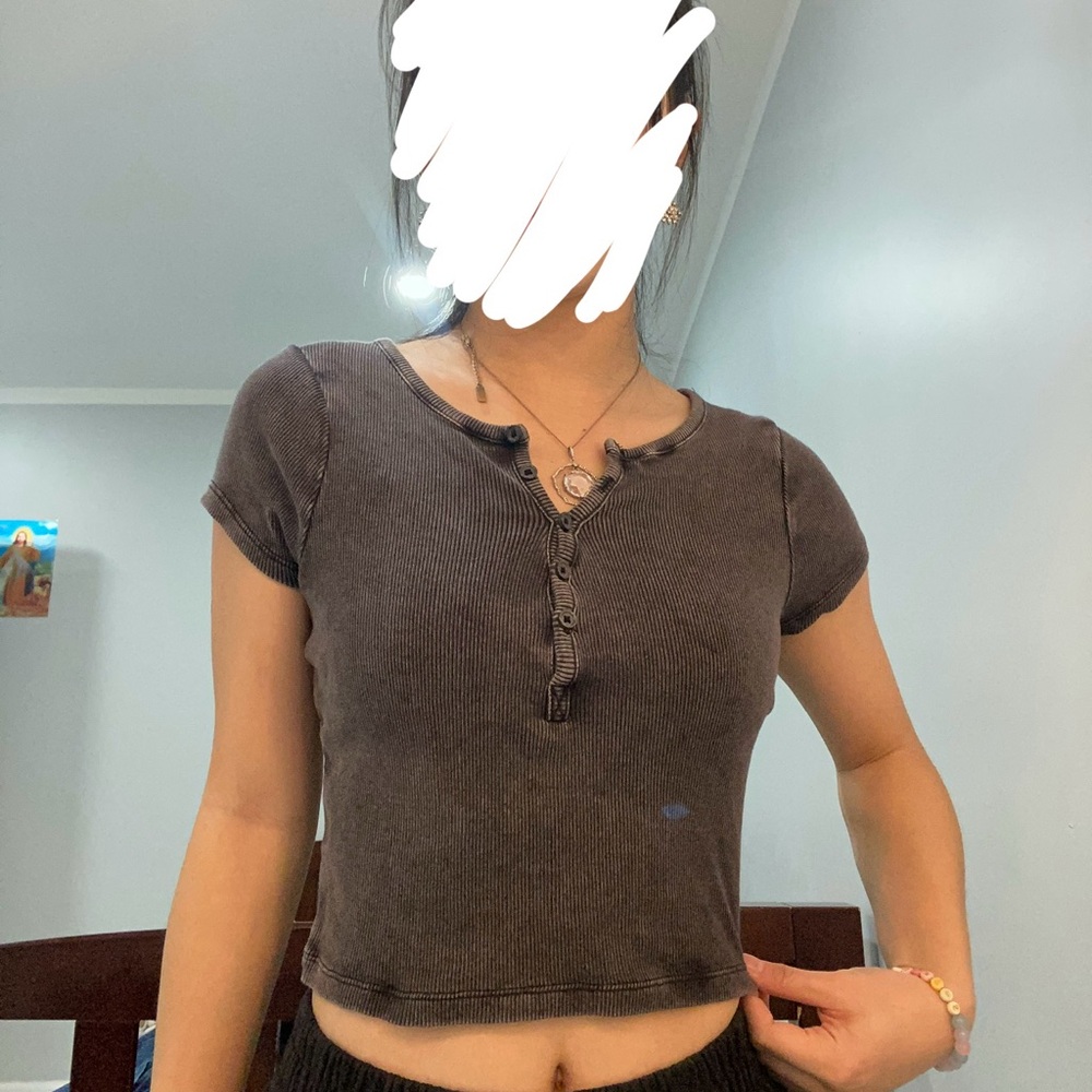 Pacsun Button-Up Ribbed Crop Top